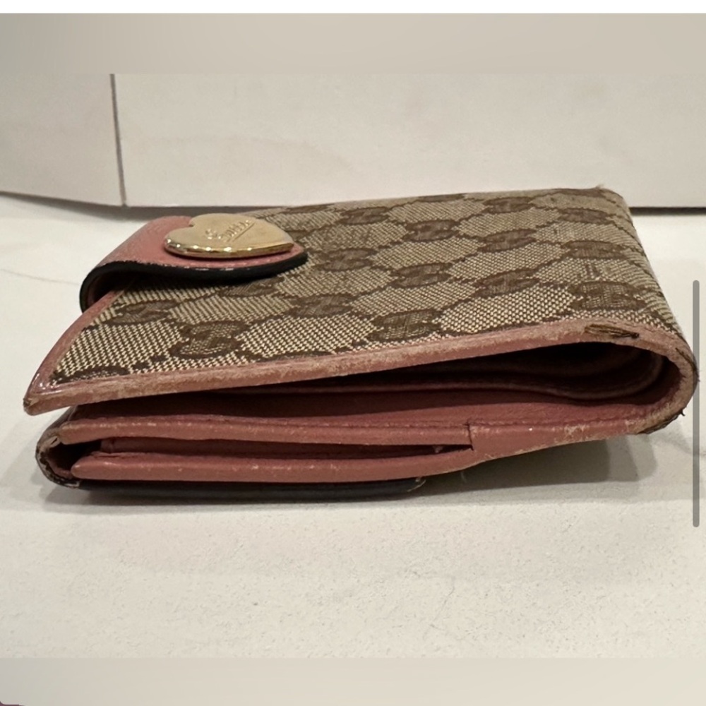 Gucci Wallet more life left Vintage . Cards money id holder heart icon luxury - Picture 9 of 14